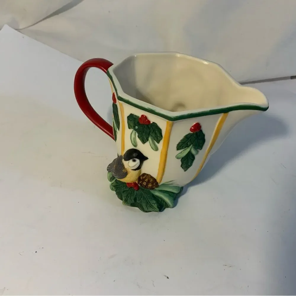 Lenox WINTER GREETINGS EVERY DAY Sculpted Creamer 8 Ounce GREAT CONDITION